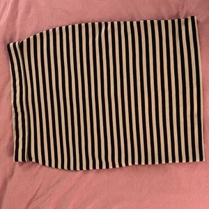 Old Navy Stretch Pencil Skirt